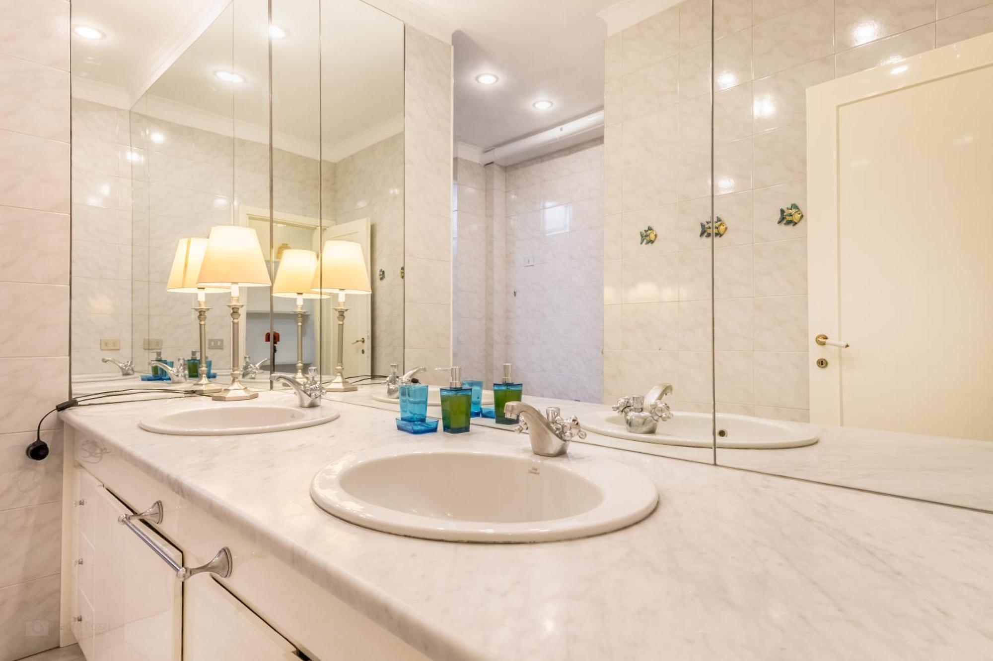 Emanuele House - Basilica Di San Giovanni By Ghor Apartment *